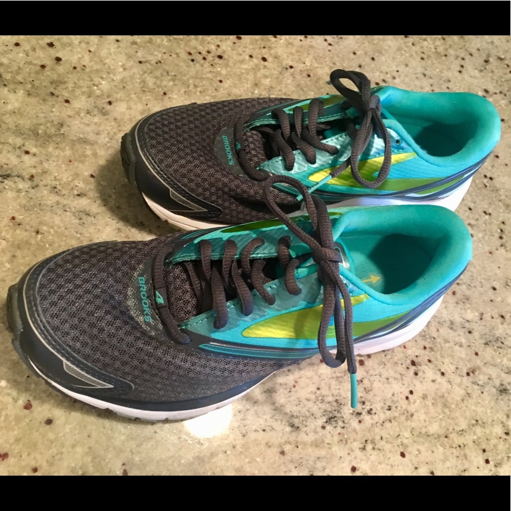 Great running sneakers.